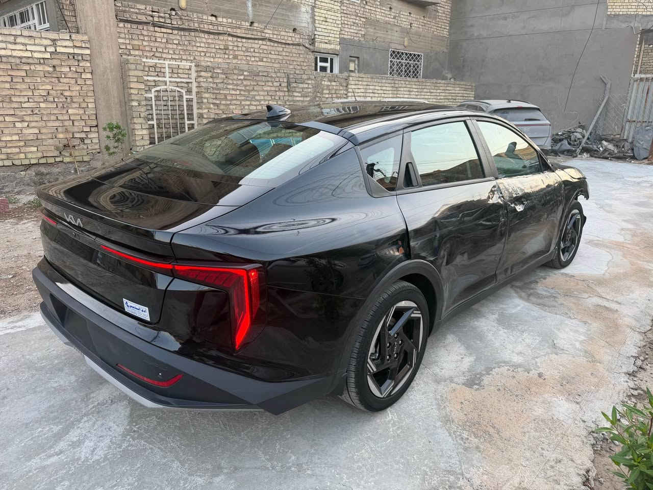 كيا K4 موديل 2025 EX دخول جديد حره محرك 2000 دوش منفيست بأسمي حادث موضح بالصور بدون دواخل ايرباك برده فقط ماشيه 7 الاف بعدها زيرو غرفه السياره لون رصاصي
مواصفاتها ( شاشه كبيره متصله كاربلي _ بصمه _ تشغيل عن بعد _ تدفئه بالكشنات وبالستيرن _ رادارات امامي وخلفي وجانبي _ شحن لاسلكي _ هاند بريدك دگمه _ فول تحكمات بالستيرن _ كاميرا خلفيه دواره _ قياده ذاتيه _ تنبيه الخروج من المسار _ اوتو هولد _ درايڤ مود _ وباقي المواصفات المعروفه ) 
(((للبيع فقط على هذا الوضع بدون لوحات)))
السعر : 134$ وبيها مجال 
العنوان : بغداد 
*********** بغداد, العراق
