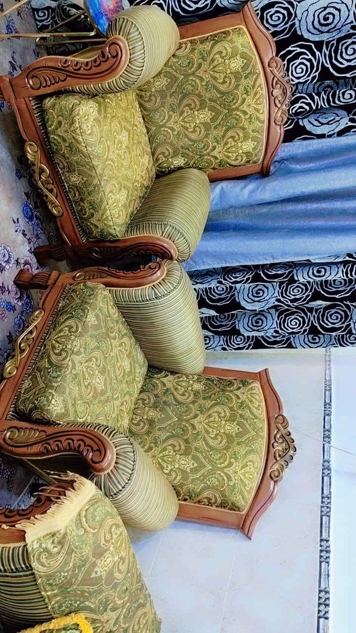 سلام عليكم تخم عشر مقاعد مالبيت تكمه رايده 275 شراي يتصل ***********

