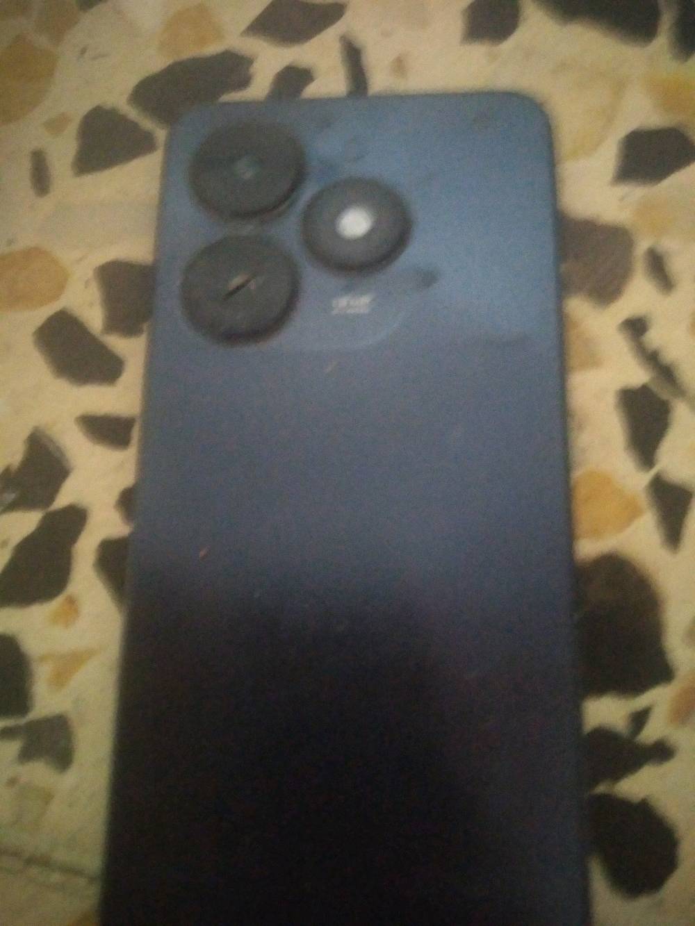 TECNO SPARK Go 2024 اسم جهاز 
والذاكره 128  عنوان كوت حي جهاد زويرجات زنابره جوه  سعر 80 الف بيه مجال تحياتي