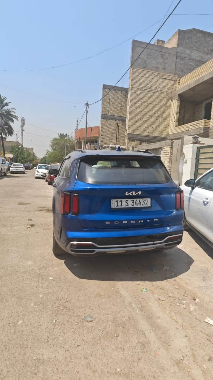 سورنتو موديل ٢٢
وارد أمريكي 
محتاجله تعديل او صبغ 

مكفوله مكينه كير شاصي 
دواخل 
***********

رقم الشاصي بل صور 
سعره ١٦٥
من الاخير بلا عمله 
السياره بسمي
