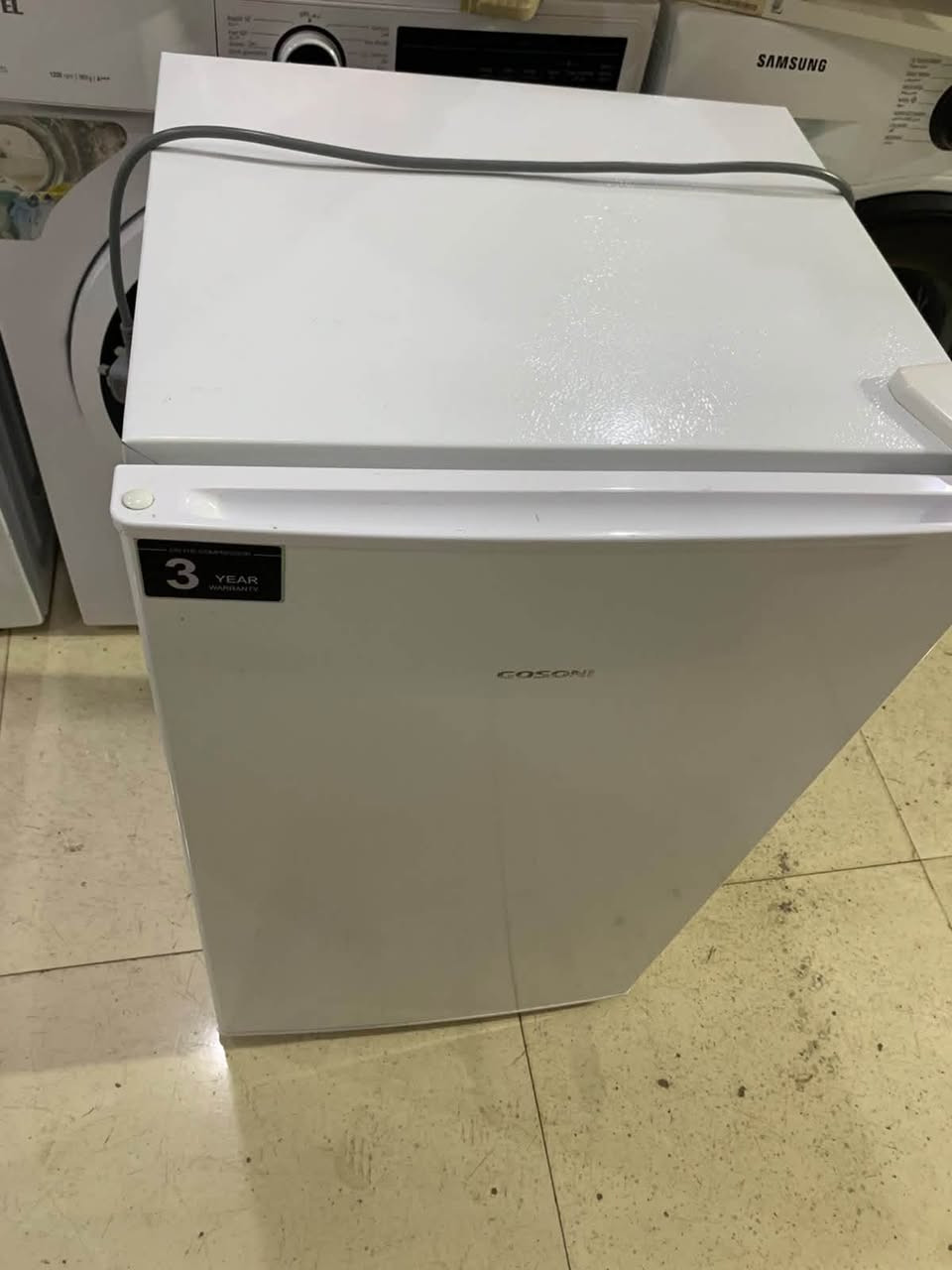 ثلاجات مكتبيه اخو الجديد للبيع
العنوان /  سرجنار شارع ابو سناء مجاور فندق برج الحياة بالضبط للاستفسار الاتصال  على الرقم ***********
