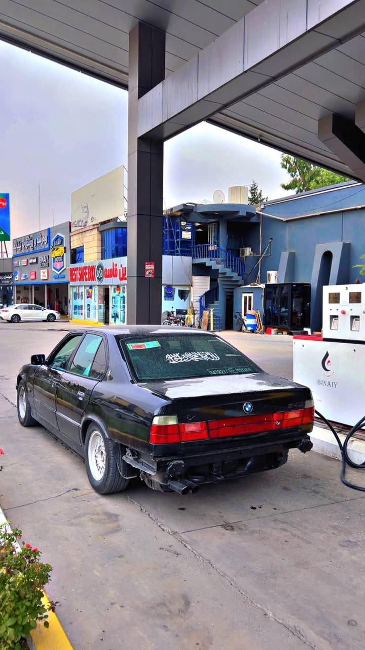 بي ام ٥٤٠ • ١٩٩٣ • جير توماتيك