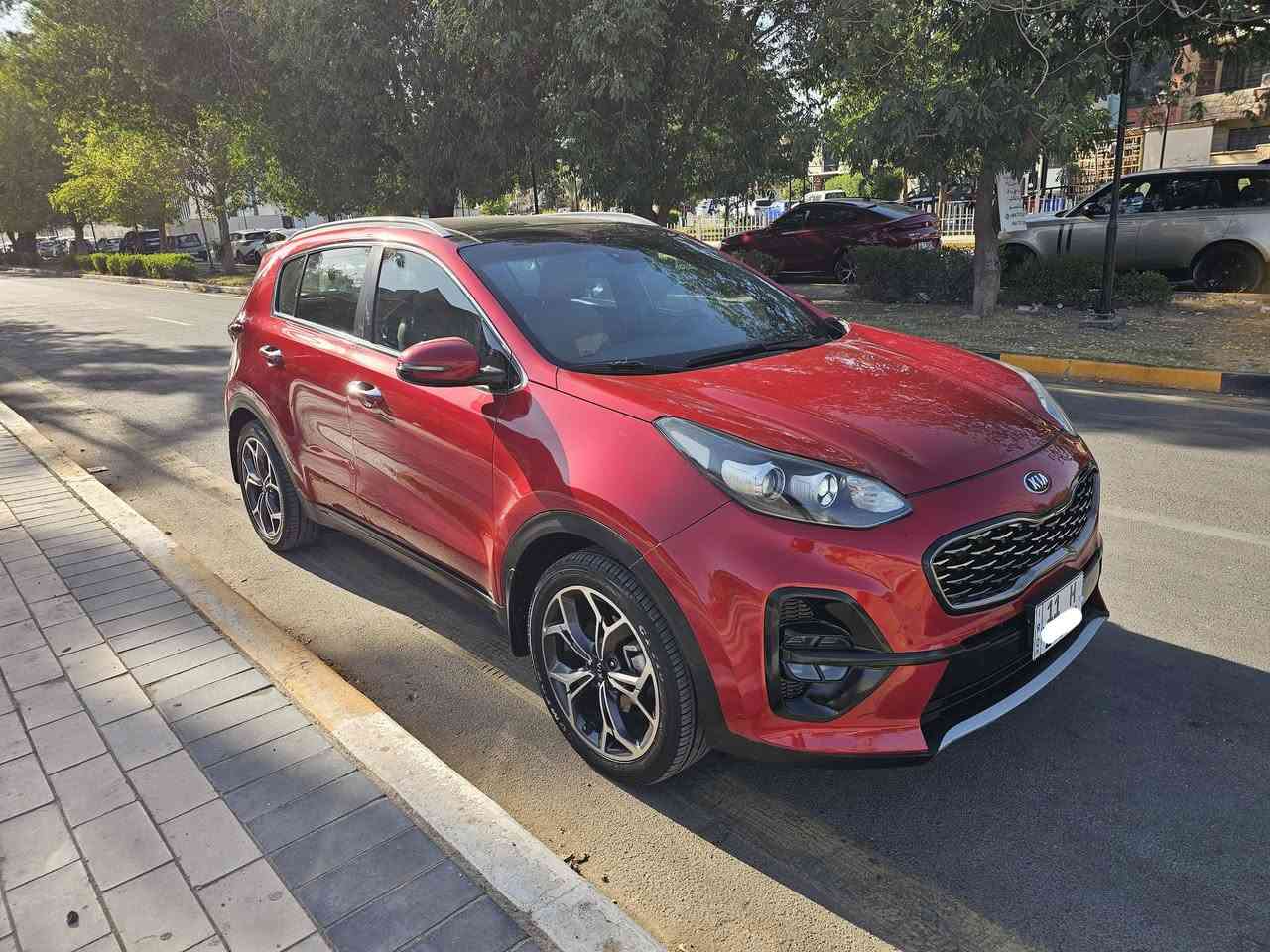 السلام عليكم
سبورتج Gtline 2021 خليجي صبغ دعاميه وبارد باب السكن والورا من جوا وشوية بالجاملغ 

علما السيارة محركها مفتوح

ماشية ١٠٦ 

كشنين كهرباء 

باب خلفي كهرباء

كشنات جلد 

بنوراما

عارضها ب 17500 وبيها مجال

مكان السيارة بغداد اليرموك 

***********
