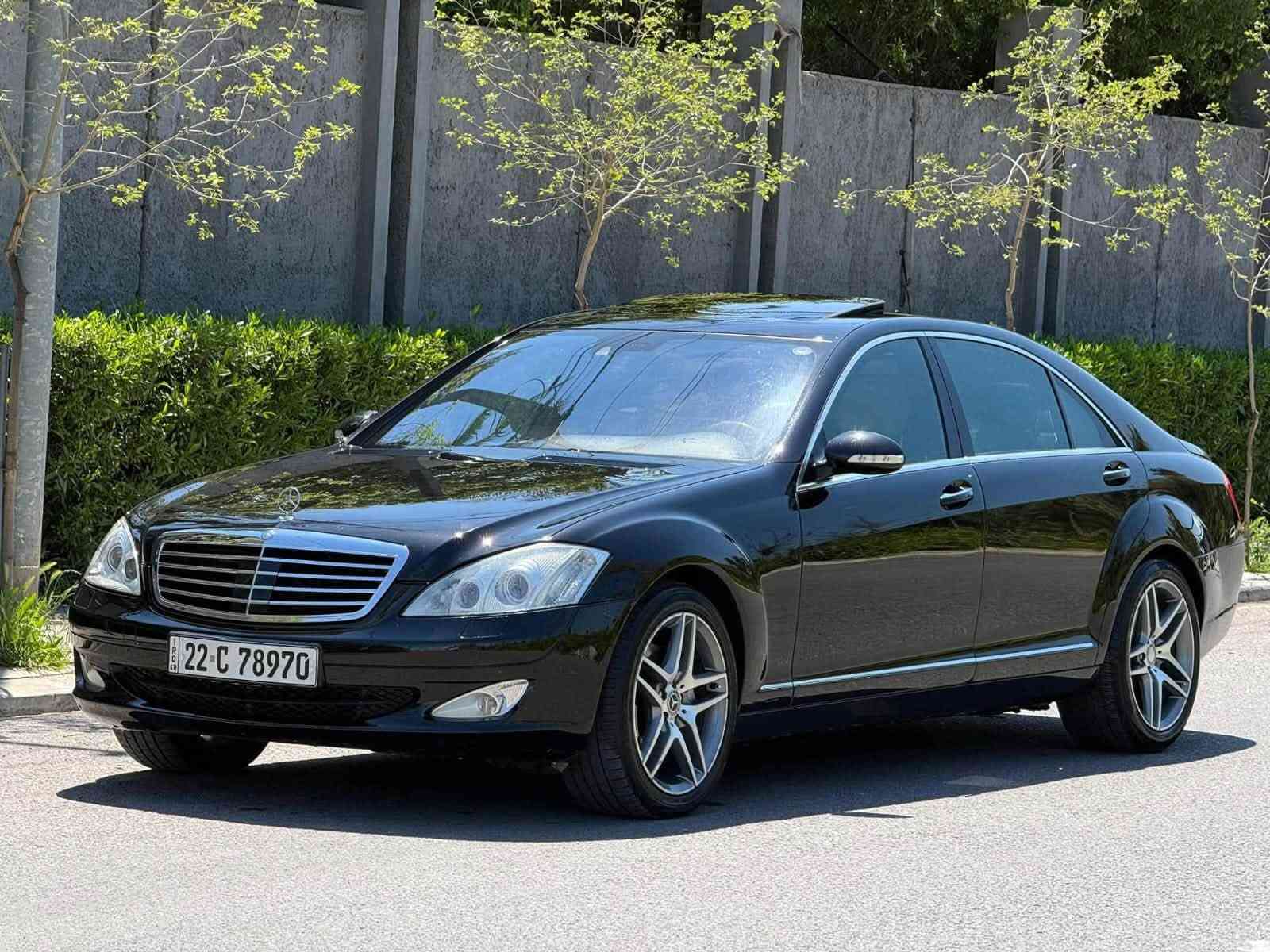السلام عليكم ورحمة الله وبركاته 🌹

للبيع مرسيدس S-Class S350 موديل 2009 – وكالة بشكير الخليجية

🔹 كفالة عامة مطلقة VIP
🔹 مواصفات واحد على واحد وبلادية السيارة من الدعامة للدعامة، غير مستبدل بها أي قطعة.
🔹 ممشى حقيقي وموثوق.
🔹 باب طويل، مواصفات نادرة جداً بهذا الموديل.
🔹 رادارات جانبية + رادار أمامي + رادار خلفي.
🔹 حساسات محيطية أربعة جوانب.
🔹 Slide Roof.
🔹 رقم دولي جديد.
🔹 السيارة استخدام شخصي ومحافظة عليها بصورة استثنائية.
🔹 من النوادر بهذا الموديل وبهذه النظافة.
🔹 كاملة مكملة، جاهزة، لا تحتاج أي مصرف أو صيانة.
🔹 تايرات جديدة.
🔹 السيارة جاهزة للاستخدام فوراً.

💰 السعر: 197
يوجد مجال بسيط جداً للجاد فقط.

🔄 تحويل مباشر أو وكالة.

***********

السيارة لأهلها، والجاد يتفضل للمعاينة.

