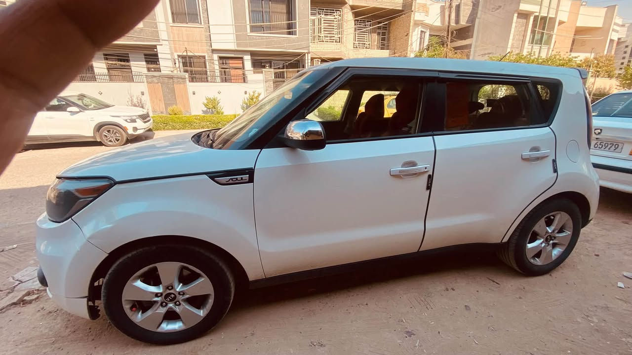 كيا صول 2018وارد امريكي
محرك 1600 Jdi

ماشيه 91 رقم بغداد انكليزي 

سنويه لغايه 2030

تحكمات استيرن

زنون 

شاشه 

مكانه بغداد وتحويل ثاني يوم 

سعرها 105

الاتصال ع رقم ***********
