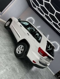 جيب لاريدو • ٢٠١١ • وارد أمريكي