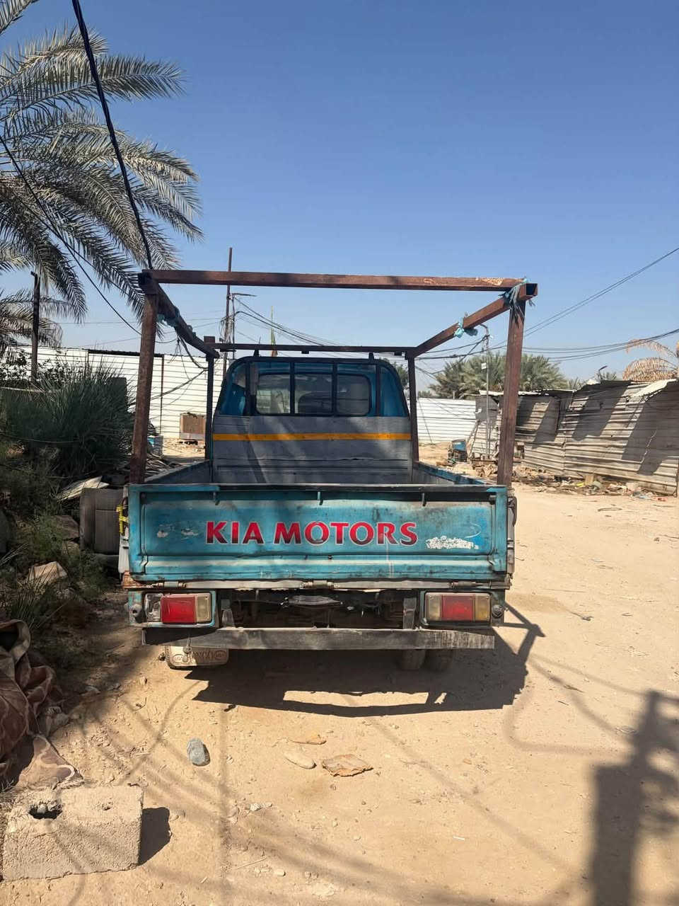 كيا بنكو • ١٩٩٦ • بدون أوراق