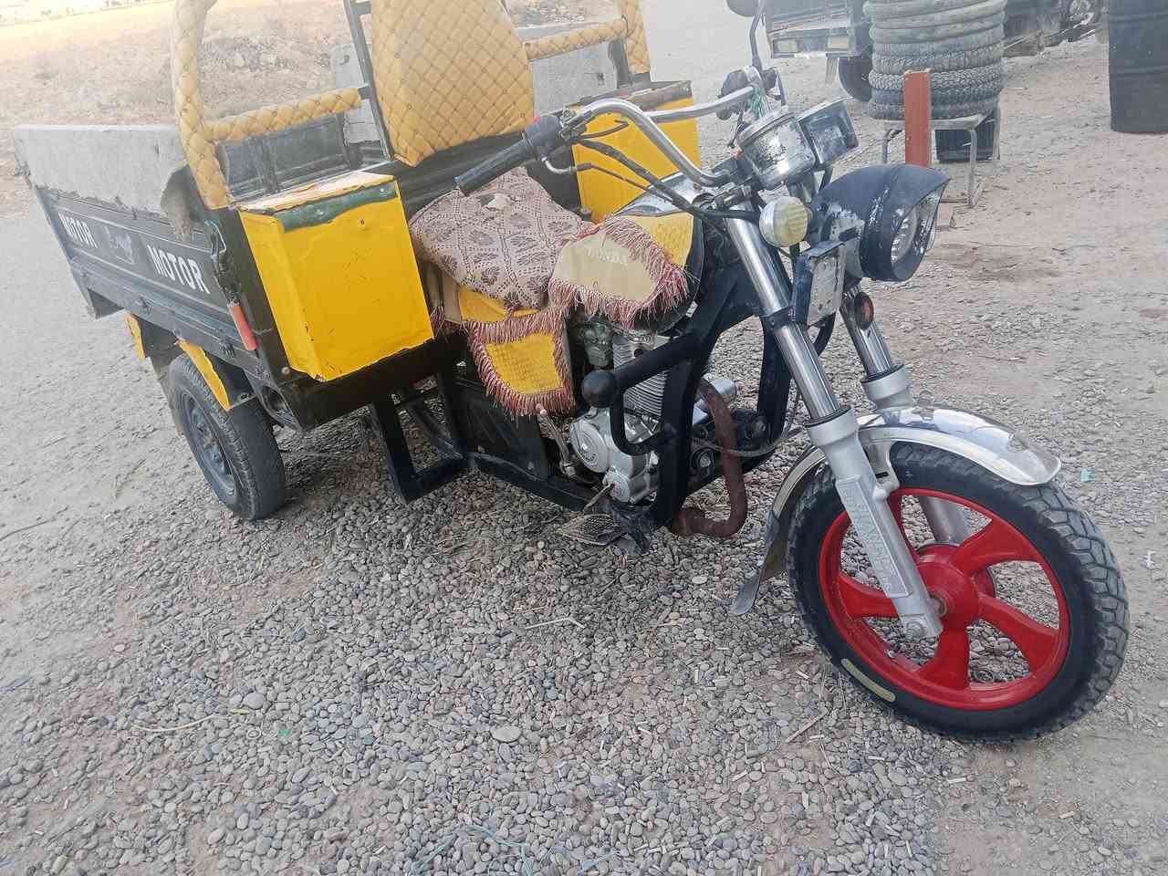 سلام عليكم مكلف بيهه فحل عالي موديل 20محرك 150مجفت جديد سعره 1.400مكان ديالى جلولاء‏‪***********‬‏
