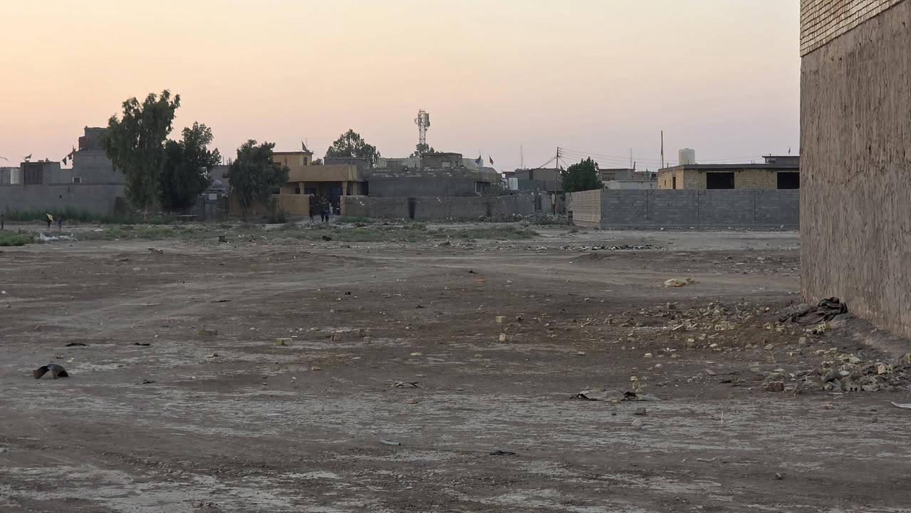 سلام عليكم
عندي 800متر البيع بل دوانتم مقابيل الئ 400 شارع بيت حسن باتول قريبه على ساحت التشابيه كافت الخدمات‏‪  ***********
