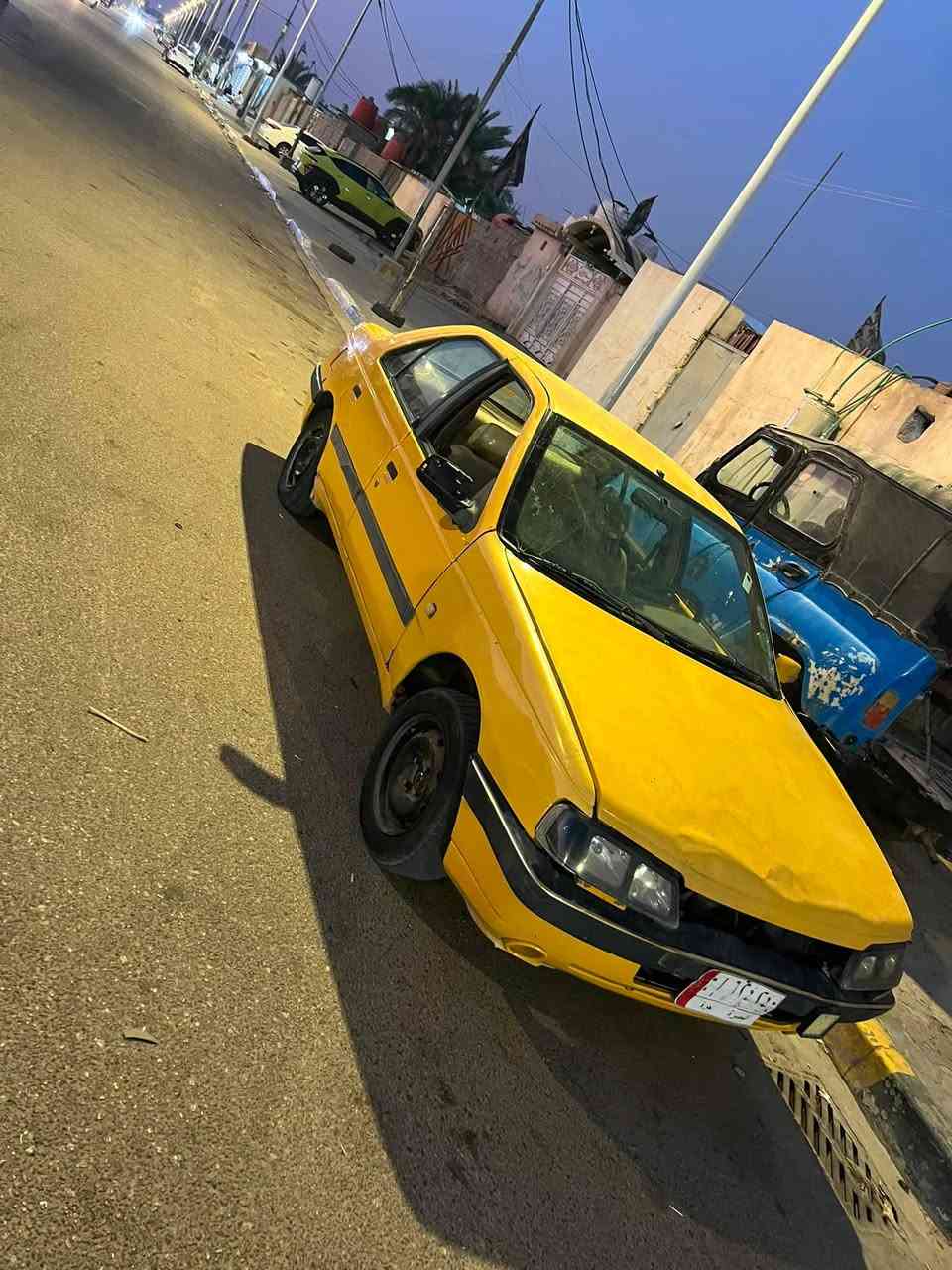 سلام عليكم بيع مستعجل محتاز بيجو مديل 16مصفره هيه وقرامات راعي يريد تحويل رقم بصره سنويه2027
محرك كورله جديد سياره ماناقصه برقي عنوان لبصره زبير رقم *********** سعر 14بيه مجال
