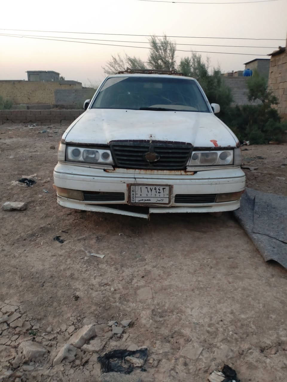 سياره فنتيشه للبيع تسقيط رقم انبار 
تنباع بل يعجب اليستريه هم 
راعيه موجود
***********
