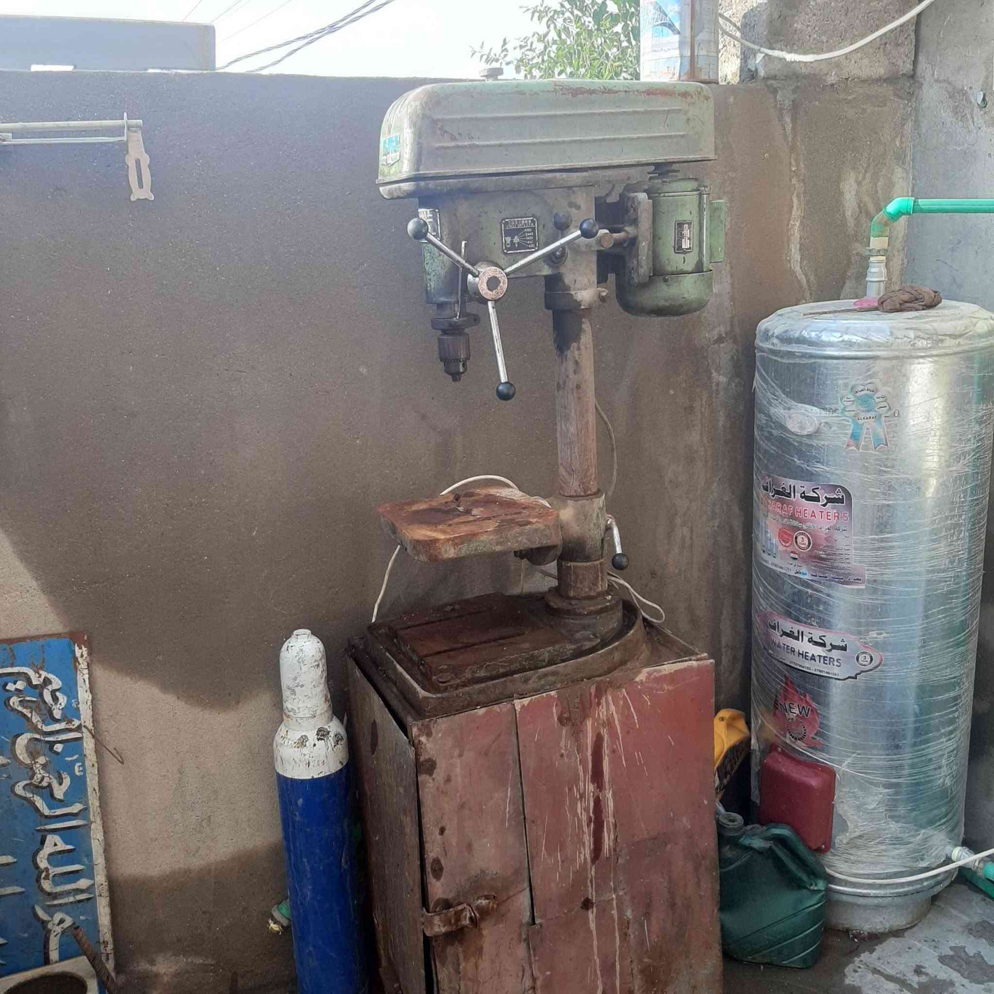 سلام عليكم درين عمودي موسسه العبيع سعر ٤٠٠ وبي مجال  شرط تفحص وتاخذه   مكان بغداد  لستفسار ***********م غير متواجد على فيس
