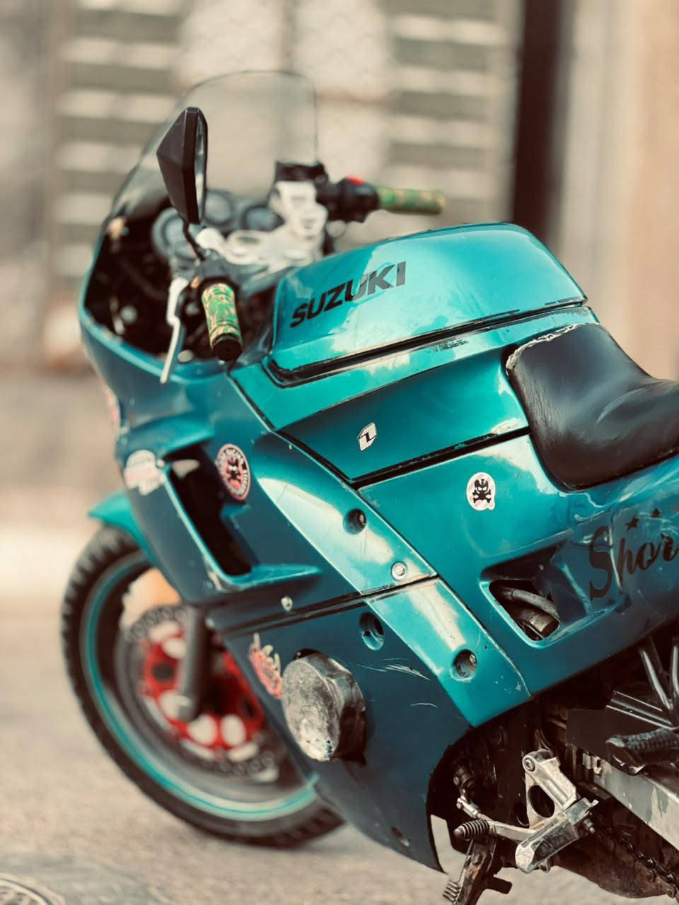 السلام عليكم بطحه ربع للبيع السعر 750 بي مجال الدراجه بيه تبخير الرقم ***********
