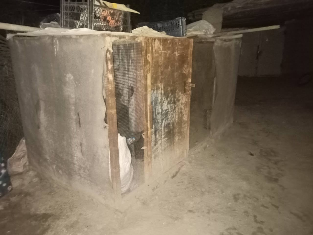 سلام عليكم برج طول 3وعرض متر ونص ارتفاع 3
***********
