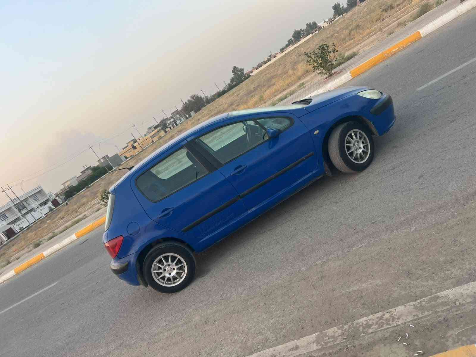 السلام عليكم 
بيجو 307 موديل 2005 رقم بغداد انكليزي سنويه وهزه وارقام كلهه جديده سنويه لل2031 شرط تحويل ثاني يوم  
تخم تاير اخو الجديد ويل كب بلادي
 صدر خلفي وامامي كله جديد 
شاشه كامره حساسات خلفية سنتر لوك 
كير محرك مكفولات شرط  
تبريد ثلج ثلج 🥶 تدفئه نار 
دشبولها شخط مابي
باتري جديد 
كهربائياتها كلها شغالة مابيها شي ما يشتغل 
السيارة شرط اي چطل مابيها 
💐 السعر 42 وبيها مجال بسيط 
 السياره بيها قطعه وحده كلير بس شرط بدون ضربه او دواخل 

للاتصال علرقم
***********
