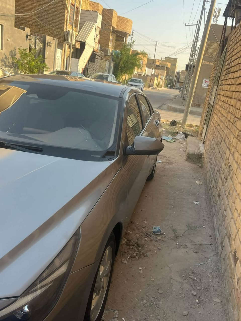 سلام عليكم النتره 2023
حره بسمي بغداد
ماشيه 59 ألف 
بيها قطع أبيع حزام 
سياره منضومه تبريد اقل شهر شديتها
طخم تاير جديد
جاهزه 
أبيع حزام بعتبار يعني عيب شرعي والصوليات 
سعر 135 بيها مجال 

رقم وتساب بي 
 • ناصريه مركز
- *********** -
