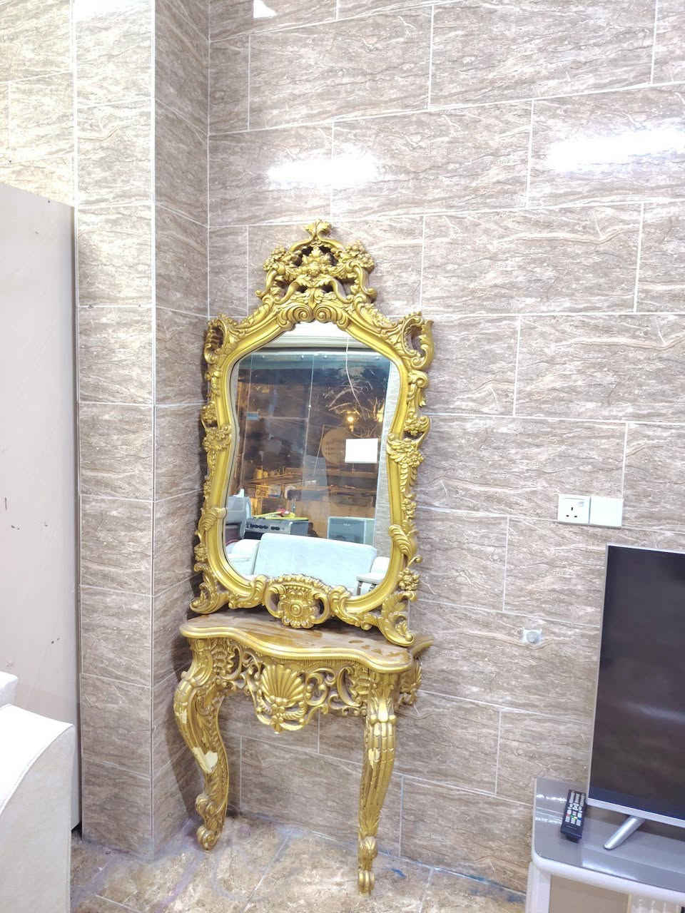 اغراض مستخدم للبيع 
العنوان بكرة جو القديم مقابل الكوميته 
للاستفسار *********** واتساب
