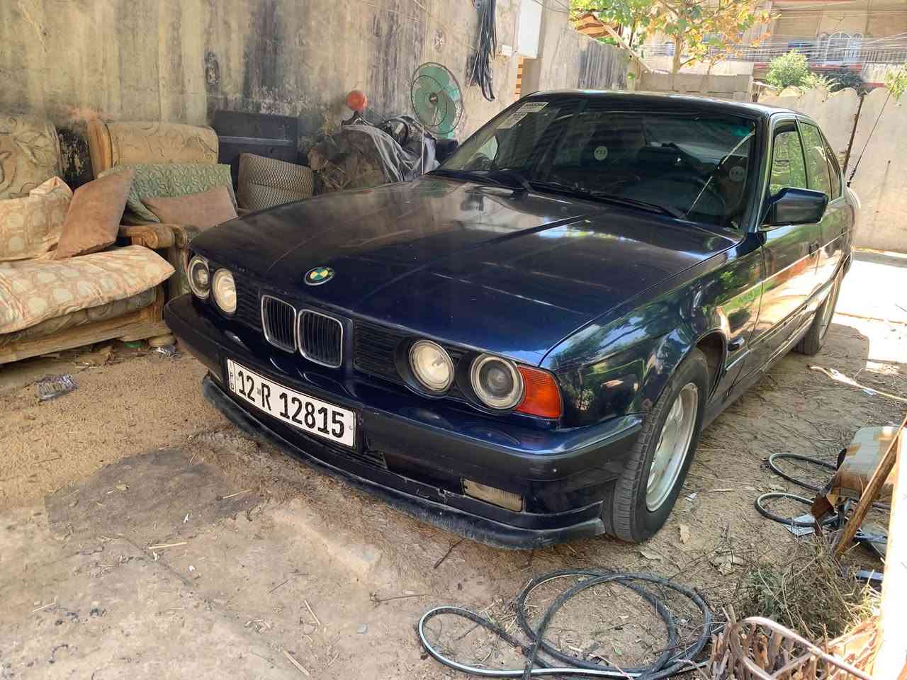 BMW للبيع 520 كير عادي 
تبريد ثلج ❄️
كابون بانزين بيها
باسمي سنويه جديده 
وايرمنيه كلها شرط وشغاله
داخل جلد 
لايتات زنون اصلي
سعر 42 بيها مجال 
موصل حي الوحده قرب جامع الصابرين
***********
