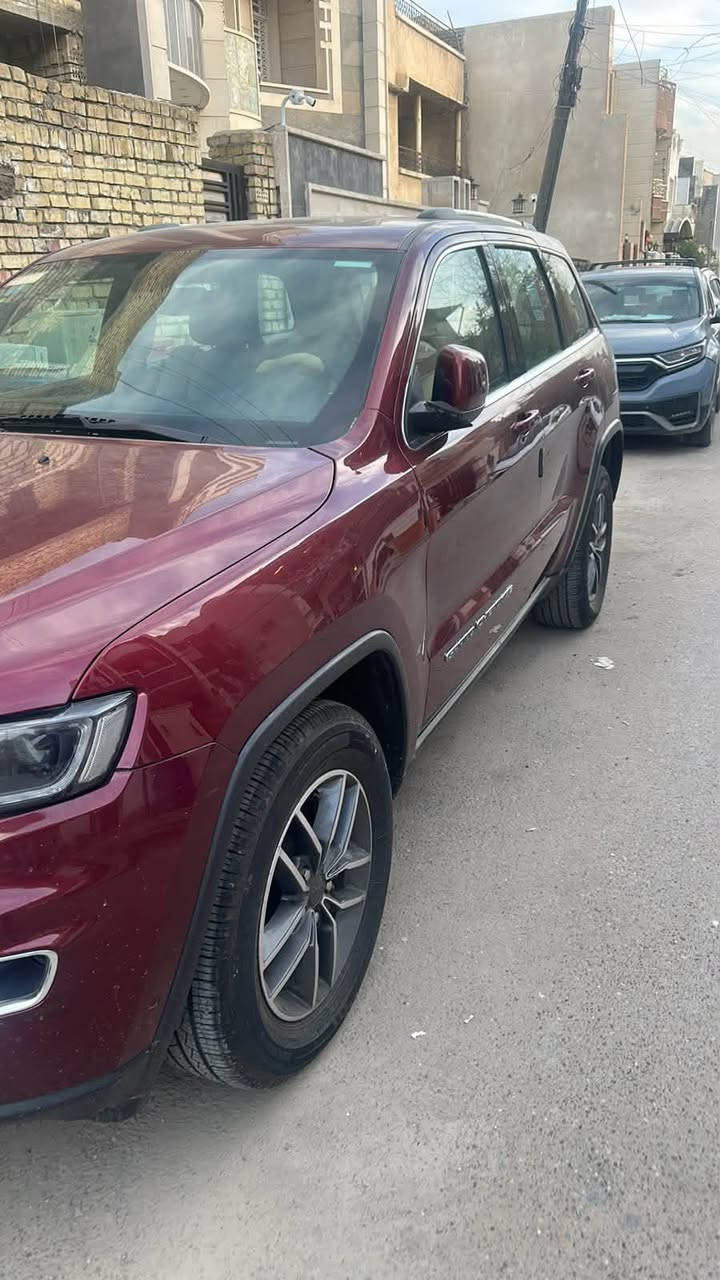 بسعر مناسب جدا
موديل ٢٠٢١ 
خليجي
لاريدو
فتحة
كشن كهرباء
ماشية ١٣٧
تخم تاير جديد
رقم جديد 
سنويه جديده
صدر امامي جديد
صدر خلفي جديد
بدون ملاحظات السياره مكفوله كفاله عامة
السعر ٢٦٠ وبيه مجال
بغداد/ المنصور 
***********
