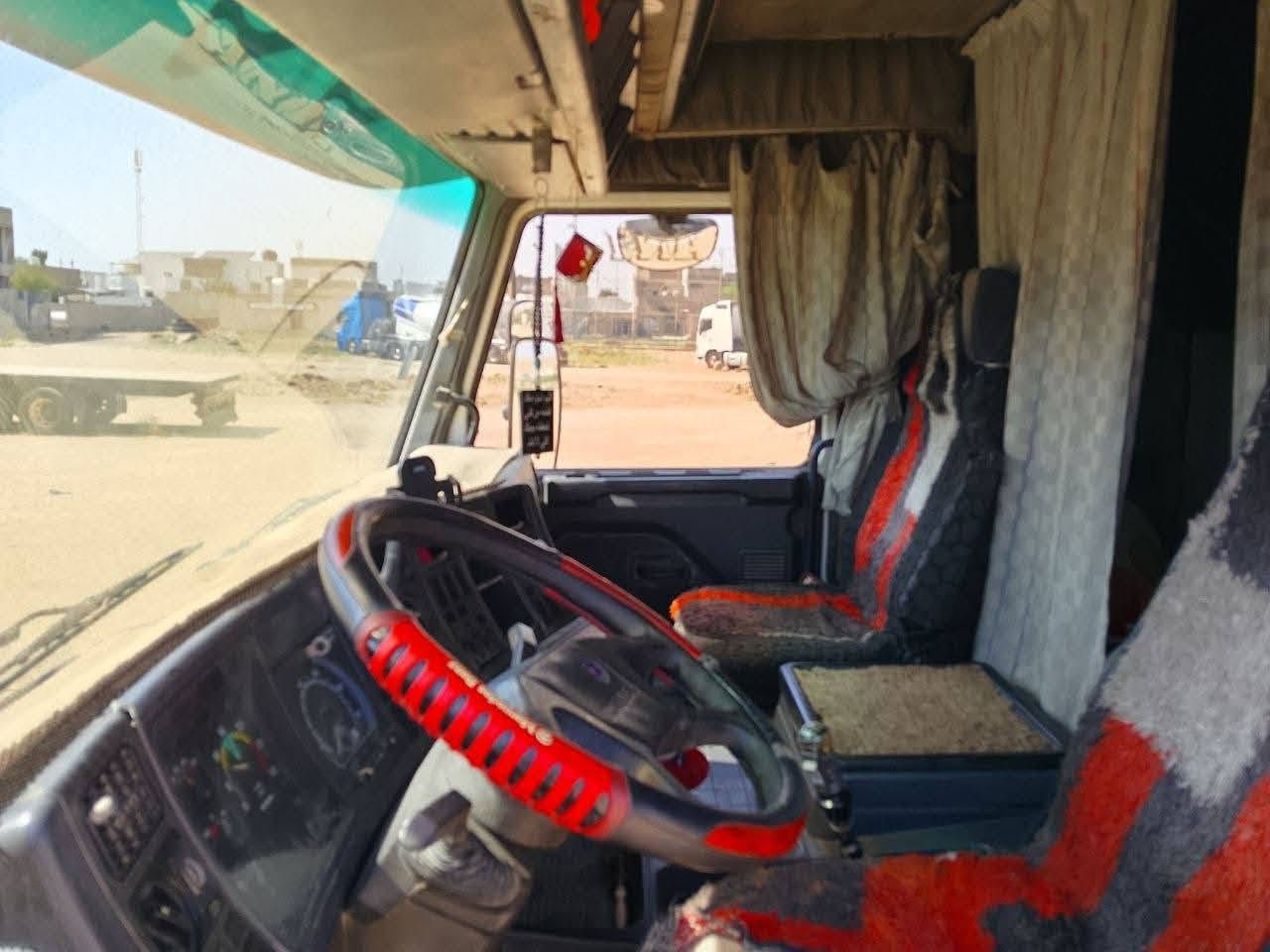 السلام عليكم 
للبيع: سكانيا Scania
​الموديل: 1995
​الحجم والمواصفات: 
سكانيا 113
 كير 3×3 شرط
محرك اسود شرط لاتنقيص لاتبخير 
مع عربة أوربية اربع محاور
السعر: 175 ورقة 
العنوان:(طوز خورماتو) 
الاستفسار والاتصال ☎️:(***********)
