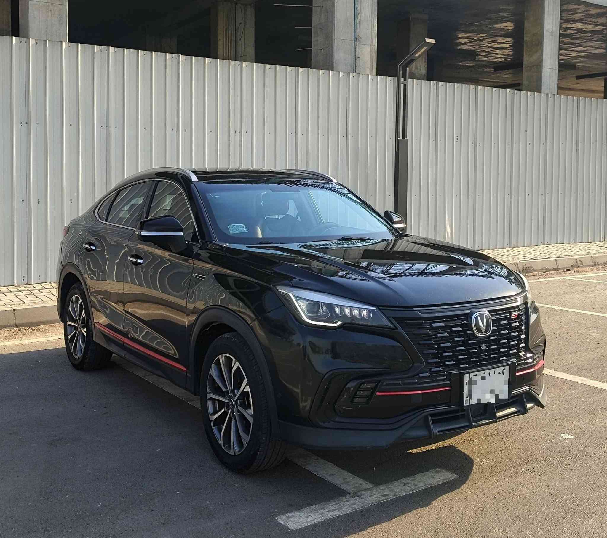 ئ للبيع شانجان اس 85
📅 الموديل: 2022
 *********** 
🔹 الفئة:فول مواصفات اعله فئاه
📍 مكان السيارة: بغداد
ماشيه 99 قابل للزيادة 
🪪 اللوحة: بغداد حره تحويل مباشر

كير محرك صدر ميكانيك مكفوله

سياره مكفوله عدا جاملغ امامي عكس السائق صبغ في الشركة بلادي مطابق % بدون فتح بدون دواخل وبيه تكحيلات بسيطه اللون اسود رئاسي
___________________

السعر 133$ / مع المجال
