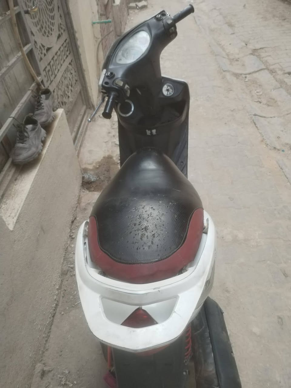 دراجه ماكس ثعلب مكينه شلعه معدل مكينه بيه تخبل تراي عل فحص وين ميعجبك مثل مموضحه بصور شراي يتواصل ويايه مكاني اعظميه بغداد شراي يتصل عل رقم ***********
