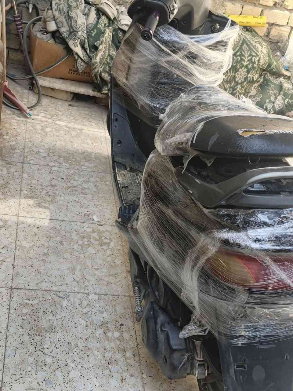 سلام عليكم 
دراجه فراشة كرستال للبيع دراجه نضيفه كهربائياته كله شغاله 
سلف 
هندر 
كلوبات شاير هورن 
دراجه خير من الله وما صالي هواي من نزلته رنبه 
السعر $325 وبيه مجال 
الرقم ***********
المكان قضاء المحاويل
