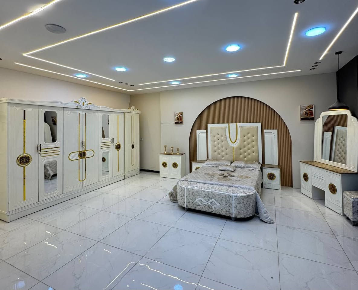 مليون فقط 😍 تحصل كل هذه الجمال 

غرف نجاره عراقيه المرمري 💯💯
تتكون من 7 قطع 

عرض الكنتور 3 و20سم
ارتفاع الكنتور 2 و20سم
السرير بلوك ٦ ارجل
طول السرير 200 سم 
عرض السرير 160 سم 

الضهر براغي وليس كبس 

للاستفسار والحجز مراسله واتس اب ***********
