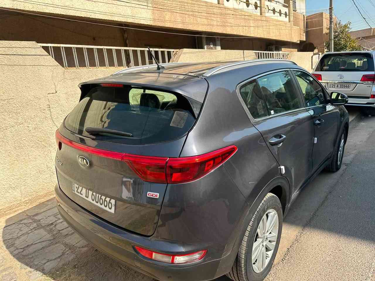 السلام عليكم
سبورتج خليجي للبيع 
مكفوله من الصبغ بيها بارد شي بسيط بحافة الجاملغين الاماميات
موديل ٢٠١٨ 
رقم اربيل تحويل مباشر  هزه جديده
تخم تاير جديد تبريد ثلج گير ومحرك جي دي أي خليجي بدون دوانز نهائي واقتصادي مكفولات من الفتح
ماشيه ٩٨ الف كيلو
المواصفات 
شاشة كامره دواره حساسات خلفيه بلادي ماطور لايت نزول منحدرات قطعتين تبريد اشاير بالمري
مكان السياره بغداد السيديه
للاتصال *********** او *********** واتساب بيهم او ماسنجر خاص 
السعر ١٤٨ ومجال محدود
