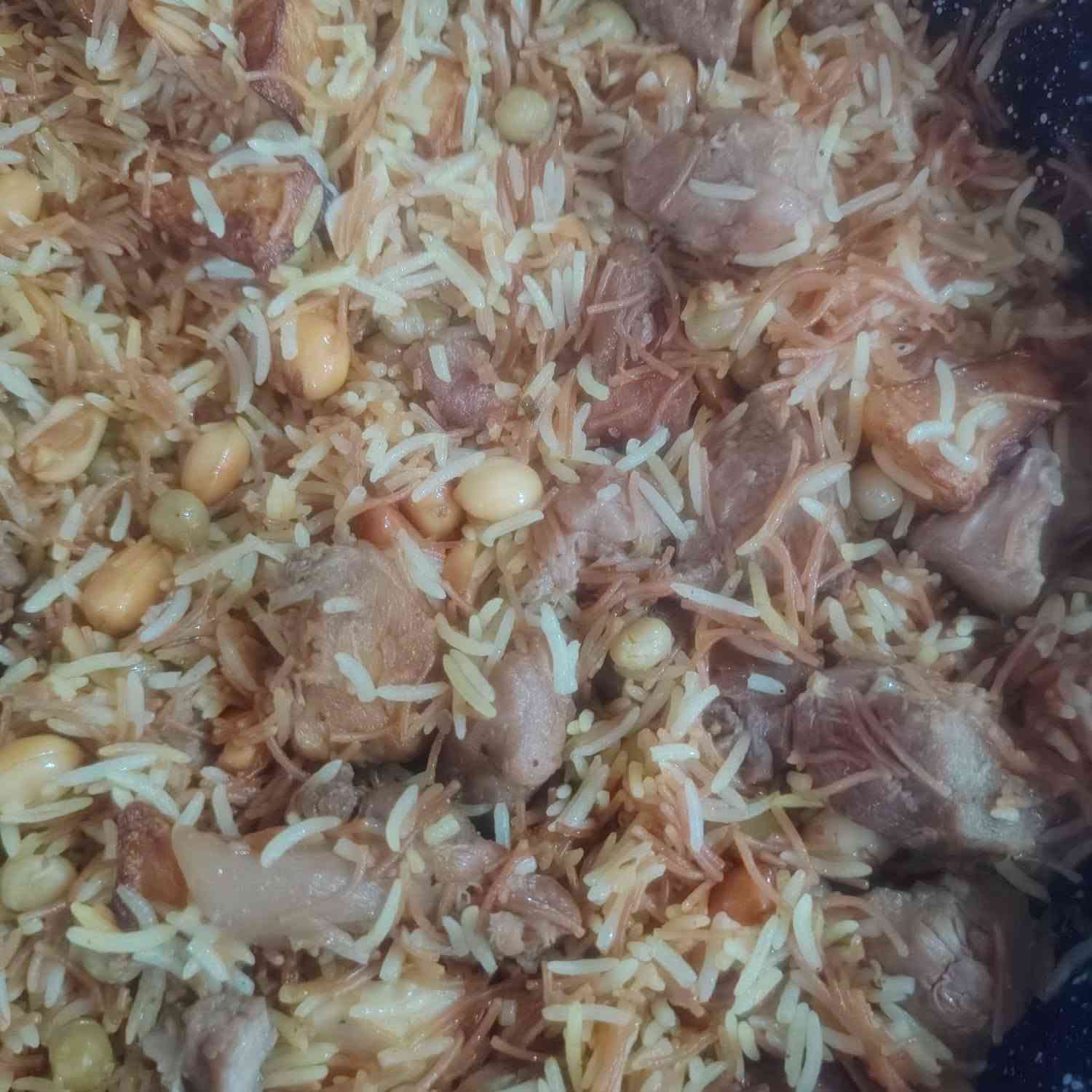 حسب الطلب • كبه لحم • معجنات