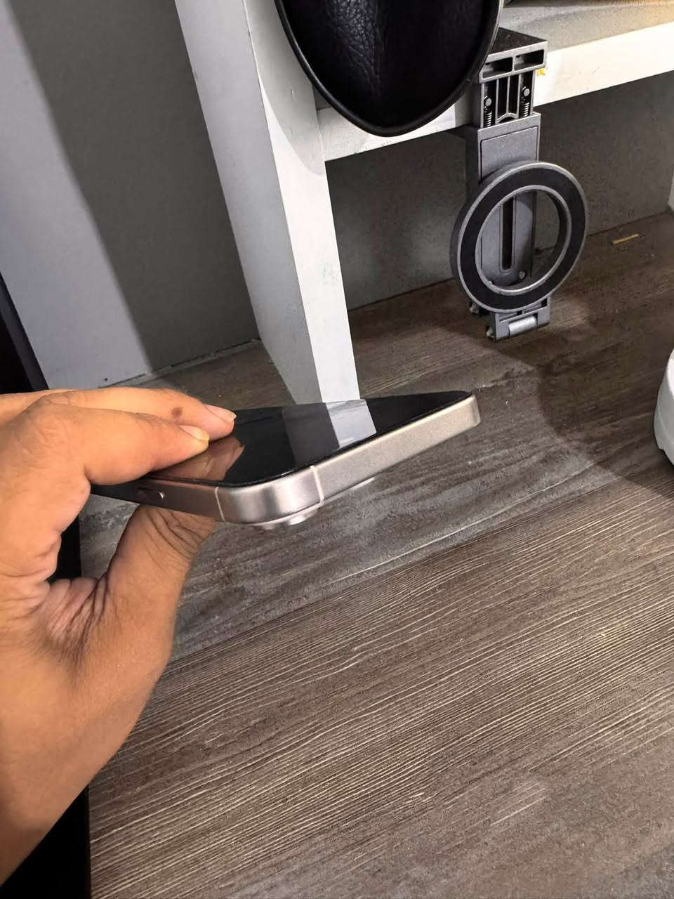 ١٥بروماكس ماسترجهاز بحاله الوكاله نضيف بلادي ما مفتوح وتر بطاريه86ذاكره256ولا خدش كارتونه فقط

سعره 975وبي مجال قليل
عنوان بغداد ***********فقط واتساب
