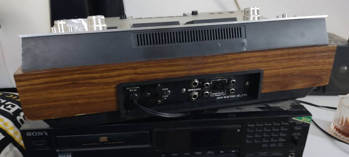 مسجل كاسيت • AKAI GXc 310 • بحالة ممتازة