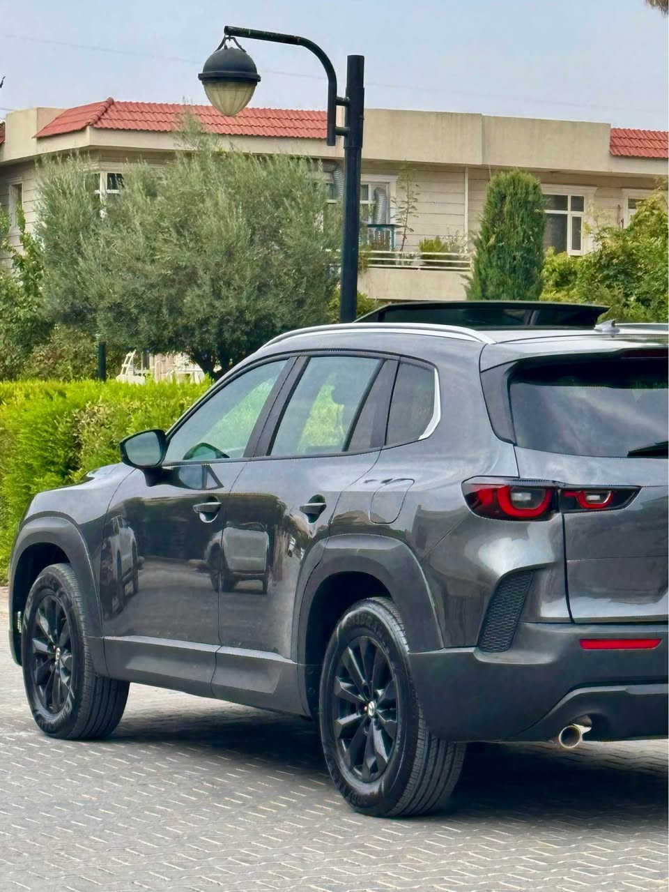 MAZDA CX-50 2025 primuem 
مواسەفاتی پریمیومە دەرگای دواوی بۆیاخە ئێرباگ بەس سوکان تەقیوە سەیارەکە ڕەقەمەو بە ناوی  خۆمانەوەیە توحویلو خەرامە بە شەرت ٢٠٠٠ کلم ڕۆشتوە هسابکە هەر سفرەو ڕەقەم کراوە 
*********** السليمانية, العراق

