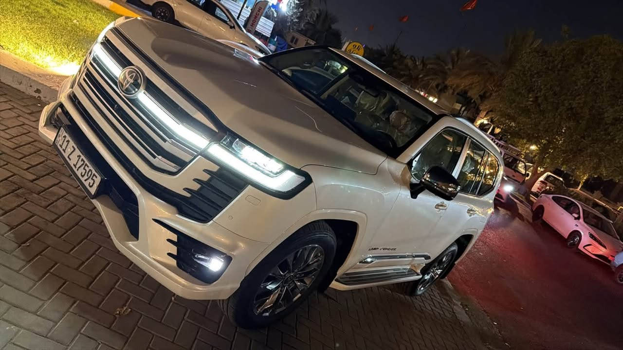 لاندكروزر 2025 vx لمتدد فول  بوب شفط كراس خزن كامرات محيطيه ماشيه 9 الف مكفولة الاتصال ***********
