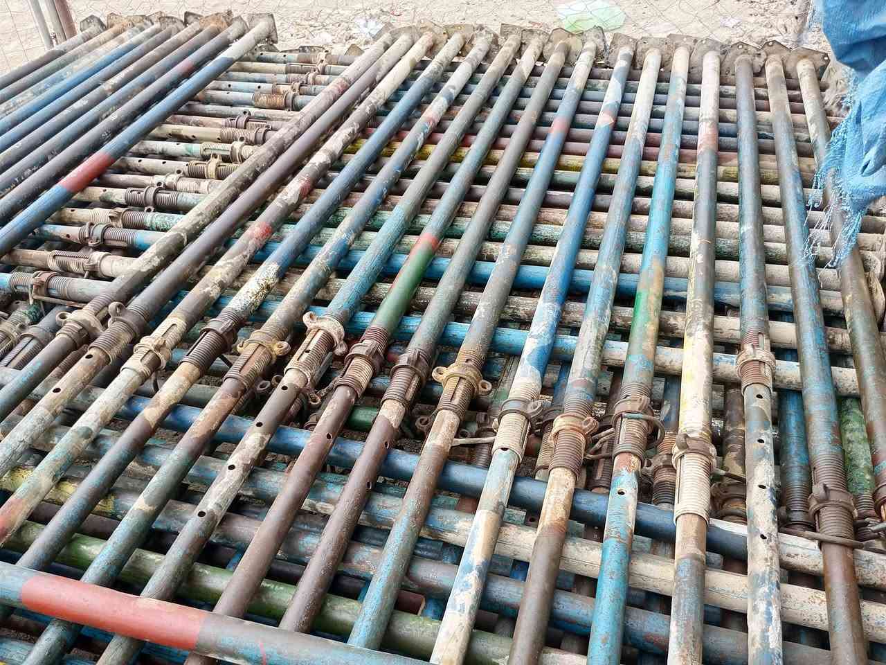جكات حاضن • ٥ متر • نظيفات