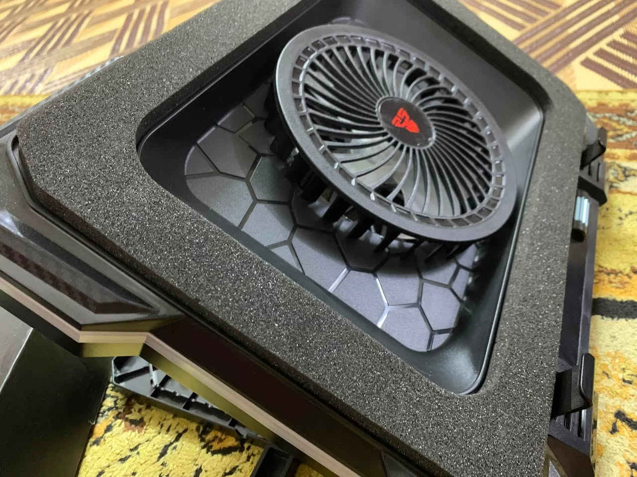 مروحة تبريد لابتوب
Fantech
هي وملحقاتها كاملة بعدها جديدة
٢٠ قفل
مدينة الصدر
***********
