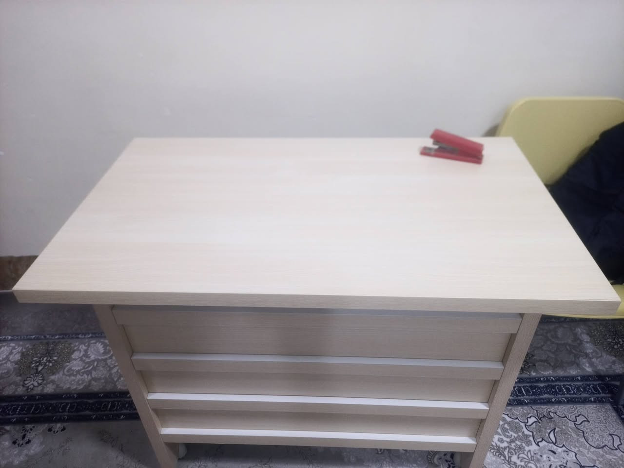 مێزی ئۆفیس& خوێندن& مارکێت
سڵاوی خواتان لێ بێت ئەم مێزە بۆ فرۆشتنە ماوەیەکی زۆر کەم بەکار هێنراوە ڕێک وەکو لۆک وایە  نرخیشی ٦٥ هەزار قوفڵیەتی تکایە بۆ مەعمەلە تێل مەکەن لەکەلارە
هەرکەس ویستی لەخزمەتیام
 ***********
