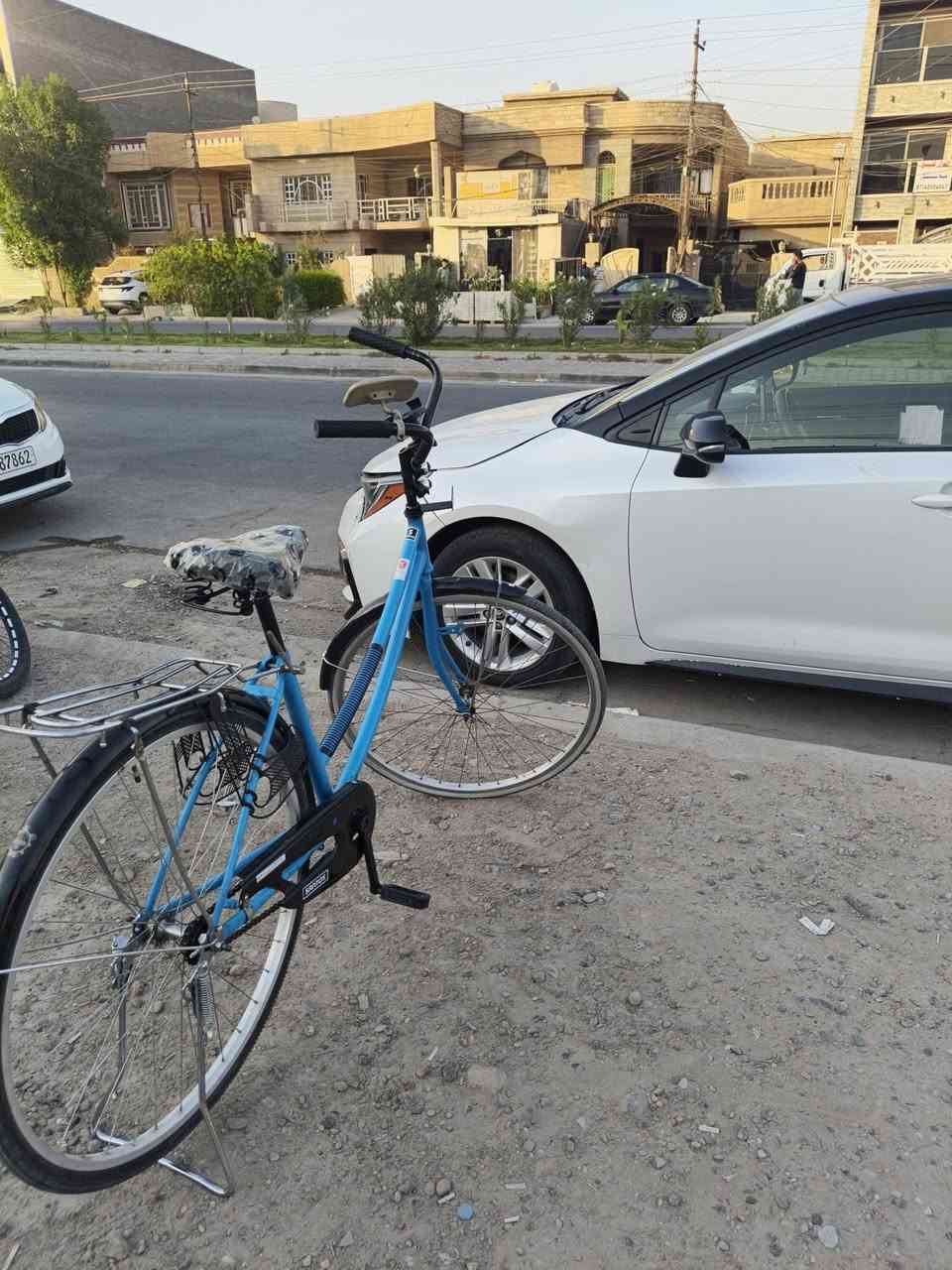 باسكل بناتي سانتوس حجم 27 باسكل نضيف وحلو وجديد مكاني بغداد حي الجهاد رقم ***********

