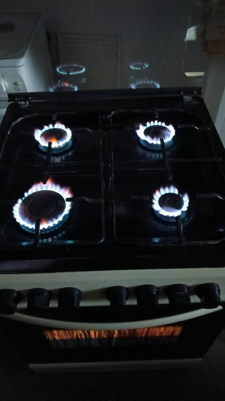 طباخ للبيع شرط الشغل حتى الكهربائية شغل السعر 90 وبي مجال المكان كركوك العروبة اتصال على رقم ***********
