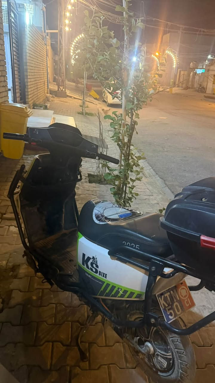 للبيع كي اس
موديل 2025

تحكم ريمونت شاشه

حساسات كلشي شغال

ست بطاريات بوضع جيد

550 وبيها مجال
