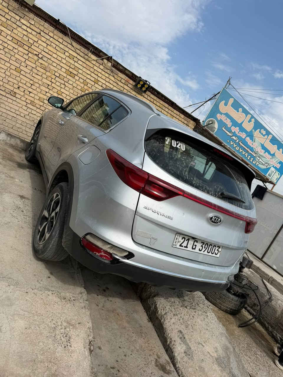 سبورتج موديل 2020خليجي  نص موصفات السياره كفاله عامه من الصبغ بيها بارد بل باب بس جاهزه مكينه 2000دوش رقم جديد سنويه جديده السعر 155وبيهاًمجال الشراي يتصل ***********
