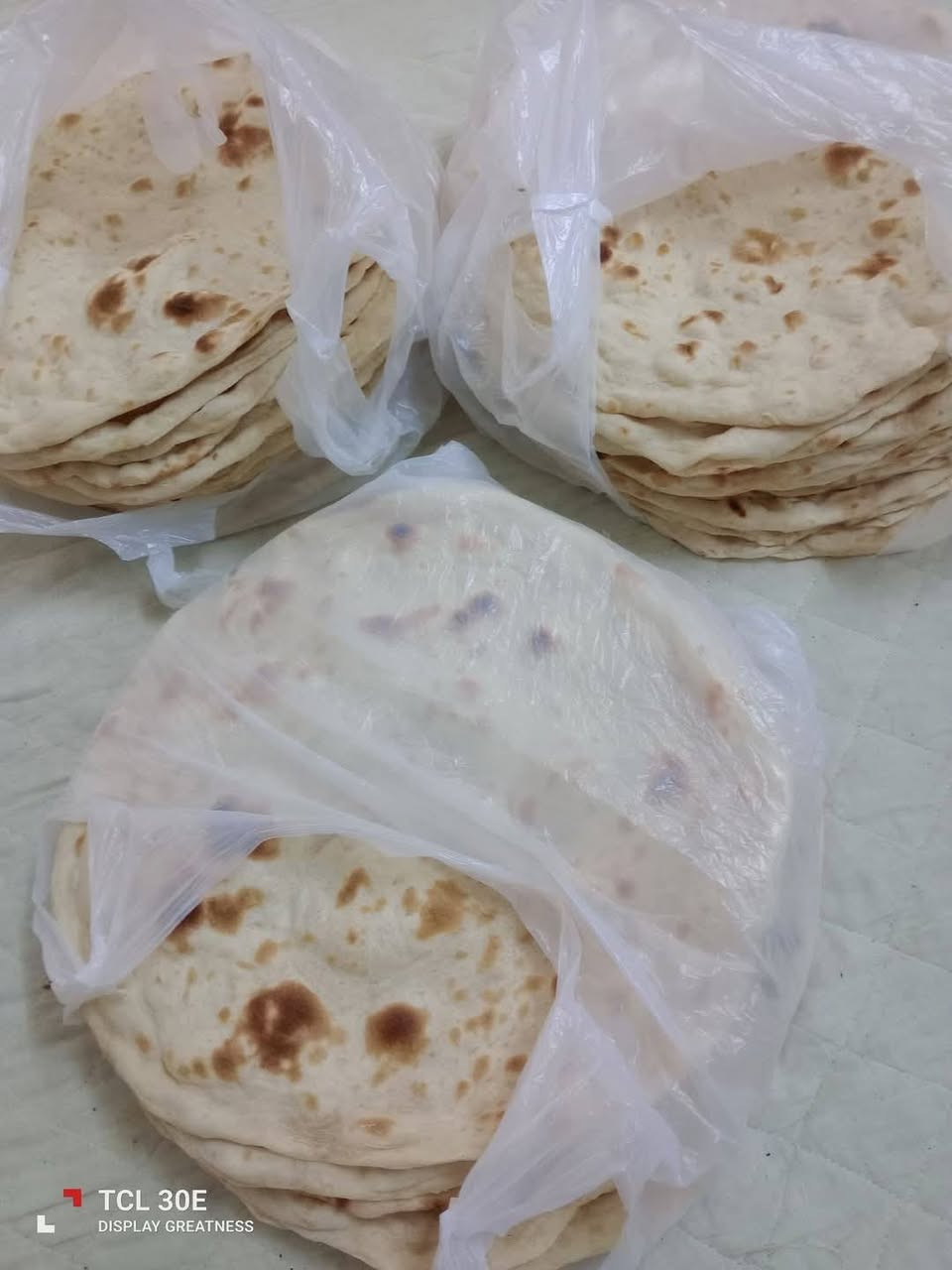خبز الحبة الكاملة • خبز التنور • توصيل