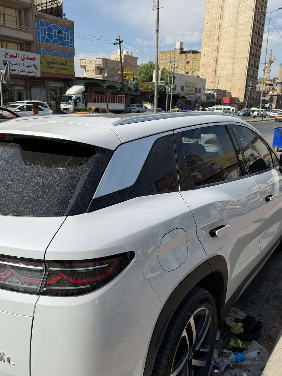 بي وادي سونك L  للبيع
فول مواصفات للأخير
موديل 2025

__ مدخلين للشاحن
شاشه كبيره قلاب+ كار بلي يشتغل بيها+ مرتبطه بذكاء اصطناعي  
كشنات تدفئ تبريد
عدسه مراقبه داخليه
ماشيه 20 الف
تمنع الحوادث
تساعد أنظمة الأمان
صندوك كهرباء 
يدات الابواب كهرباء شفط او دفن  وتحكم فيها من داخل الشاشه
‏LED   للمصابيح الأمامية والخلفية. بشكل فاخر ومتطور لايت داينمك عالي ناصي اوتو 

خمس كامرات معه DVR تسجيل 5 كامرات حته عند إطفاءه السيارة

اربع رادارات  وتحكم فيها غلق وتشغيل 
بنوراما 

نظام سستم  صوتي المميز من Dynaudio (أعلى جودة صوت).  
علامه BUD ضوئيه  الخلفيه 
اوتو هولد  + هاندر بريك بصمه 
نظام مانع نحدار 
نظام مانع انزلاق 
بصمه + كارت + تشغيل عن بعد 
شحن لاسلكي للهاتف وتهويه الجهاز 
فل سستم ايرباك بداخل المقصوره عدد 12

السعر 33 مليون 

ولأستفسار :-***********

مكان السياة (كربلاء)
