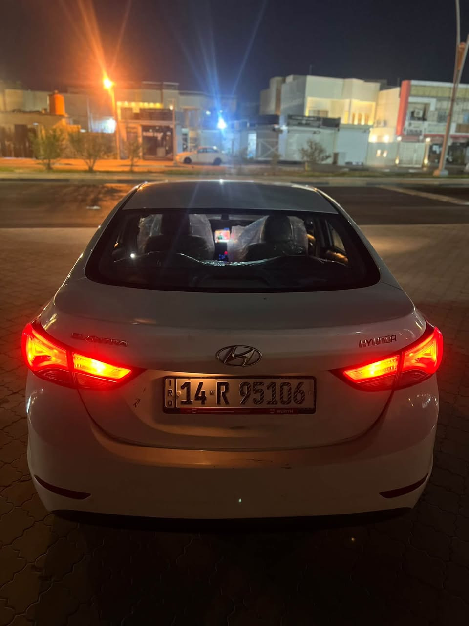 السلام عليكم
🚗 للبيع: هيونداي ألنترا2015

🔹 الموديل: 2015

🔹 المحرك: 1800

🔹 وارد خليجي

🔹 فتحة سقف

🔹 السيارة بحالة جيدة جداً 

🔹 استخدام شخصي

🔹 نظيفة من الداخل والخارج

🔹 مكيف شغال وبارد 

🔷 حداديه جديده 

🔹 جميع المواصفات تعمل بصورة جيدة

🔹 ماشية تقريباً 192كم

📍 الموقع: بصره /زبير 

💰 السعر: [120$]

موجود فحص السياره مع المنشور.

تواصل ‭***********‬

