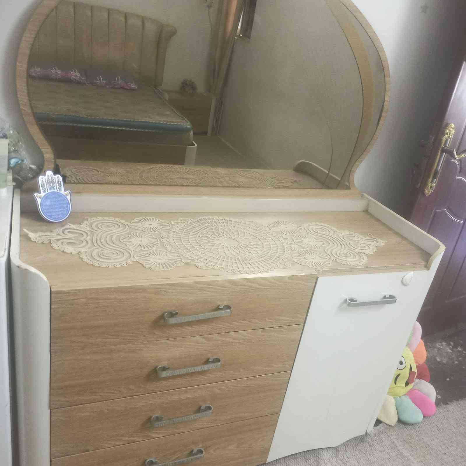 غرفه البيع قيم ما يرضي الله وخذهه مكان بياع تقاطع درويش ***********
