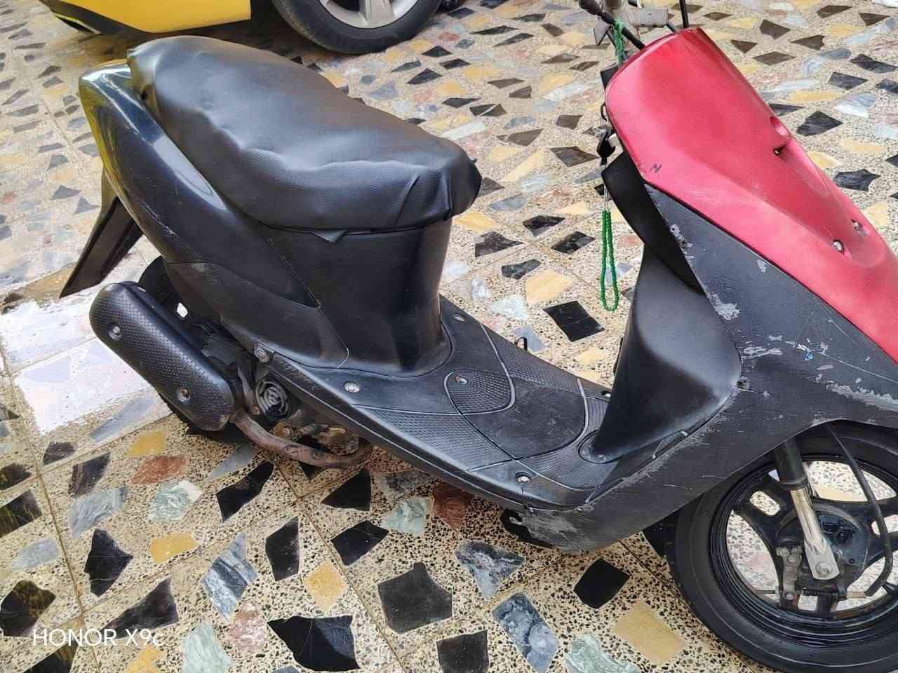 سلام عليكم دراجه ساسوكي مفتوحه للبيع سعر 120 وبيها مجال***********
