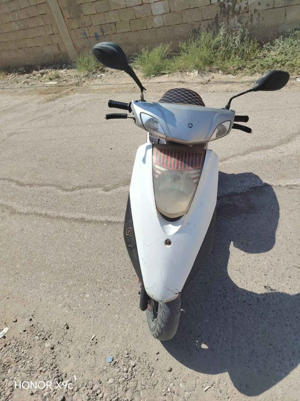 مكلف بالنشر بريز للبيع بعده بلادي مكينه خرسه سعره ٤٠٠الف رقم صاحبه ***********

نص مكتوب في الصور:
- HONOR X9c