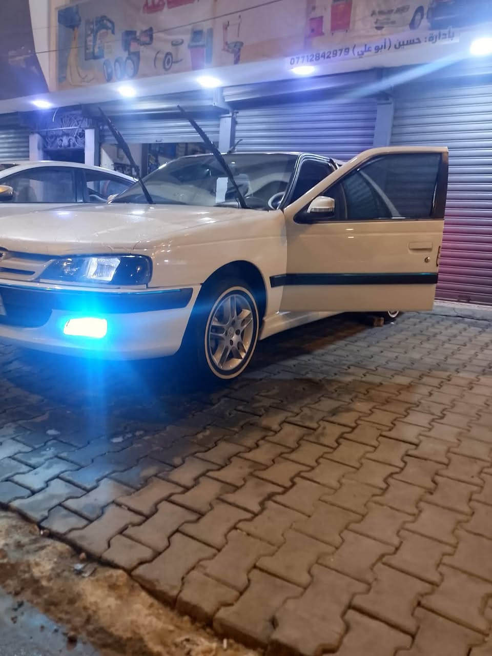 بيجو بارص 23 استقطاع مباشر راعيها بالبصرة السيارة بيها فقط بارد بجاملغ الامامي جداً بسيط السيارة حدادية وتخم تاير جدد ومنضومة بانزين بالكارتون السعر 65 وبيها مجال بسيط العنوان البصرة ابو الخصيب ***********
