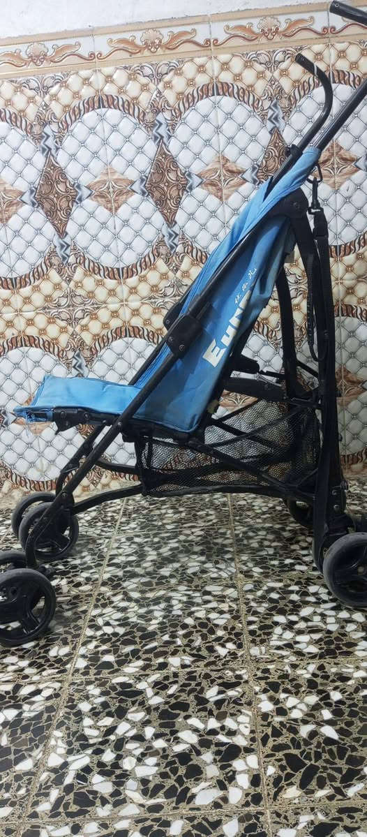 عربانه لبيع جديده السعر 20 قفل.      الرقم ***********
