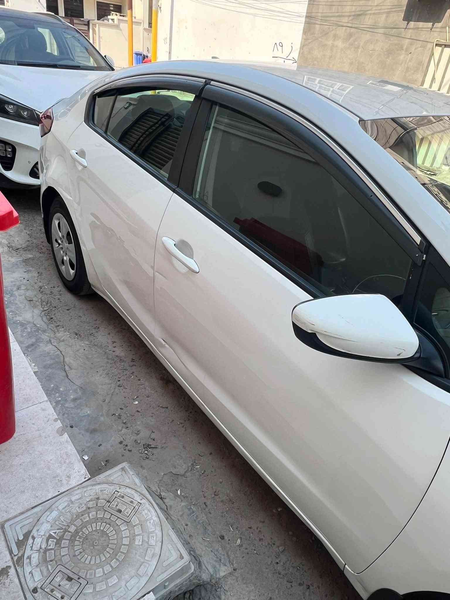 السلام عليكم 
كيا فورتي 17 امريكي ماشية 94 الف كير محرك مكفول سيارة جاهزة ليبل واحد السعر 103 مكاني بغداد الدورة 
***********
